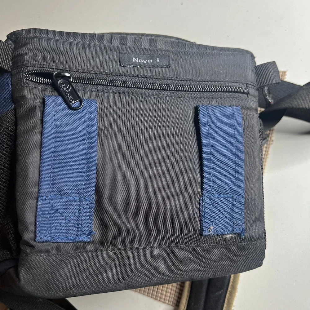 Lowepro Nova 1 Camera Bag Navy Blue Black Padded Shoulder Strap Belt Loops